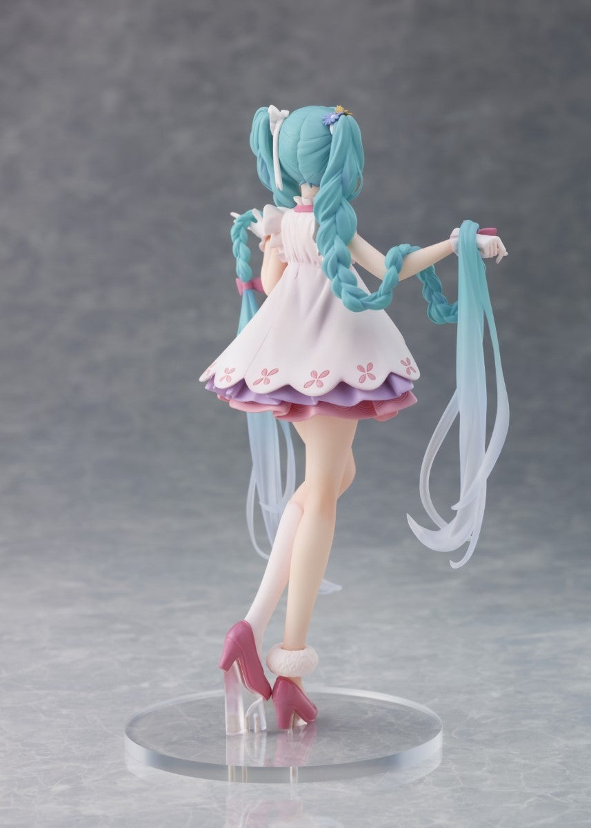 Hatsune Miku - Wonderland Figure - Rapunzel (Toys)