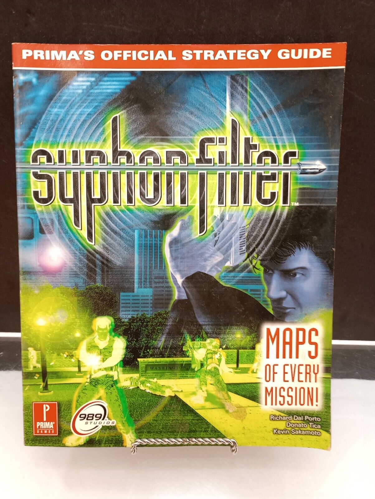 Syphon Filter Strategy Guide (Books)