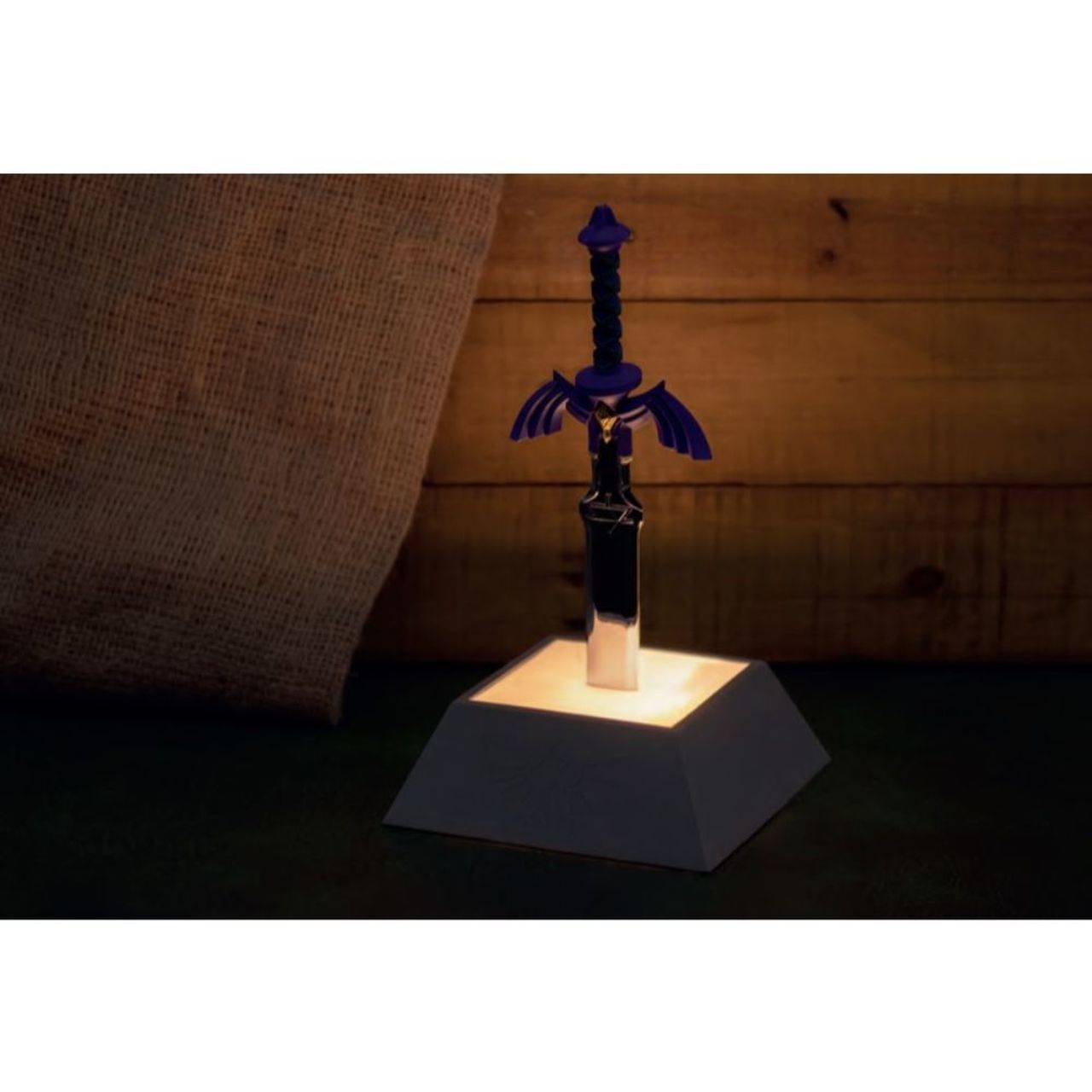 J2Games.com | Master Sword Light (Toys) (Brand New).