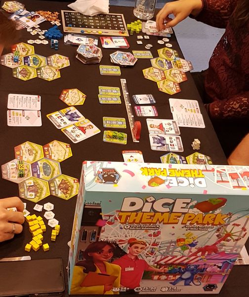 Parque temático de dados (juego de mesa)