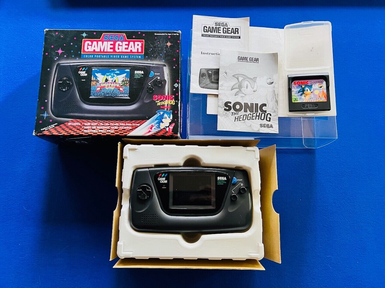 Black Sega Game Gear Sonic the Hedgehog Bundle (Sega Game Gear)