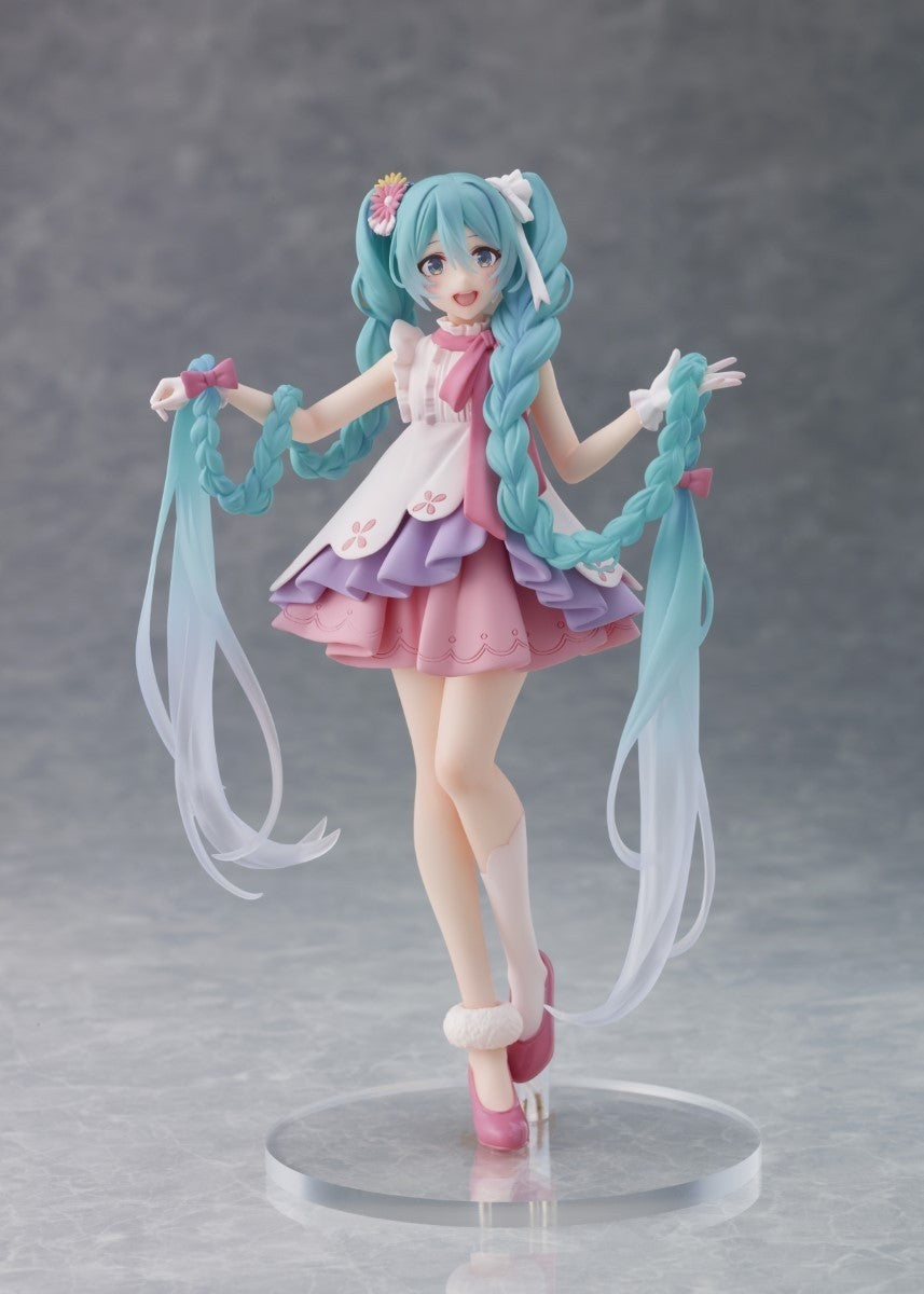 Hatsune Miku - Wonderland Figure - Rapunzel (Toys)