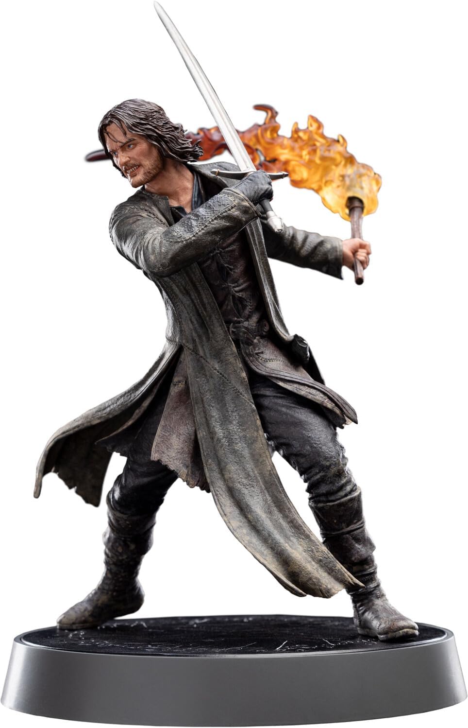 WETA Workshop Figures of Fandom: The Lord of The Rings Trilogy Aragorn 1/8 Scale Statue (Statue)