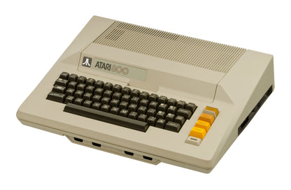Atari 800 Home Computer Bundle (Atari 800)