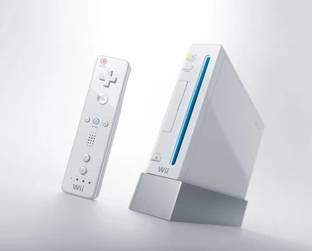 Nintendo Wii Console with Game & Carry Bag Bundle (Nintendo Wii)