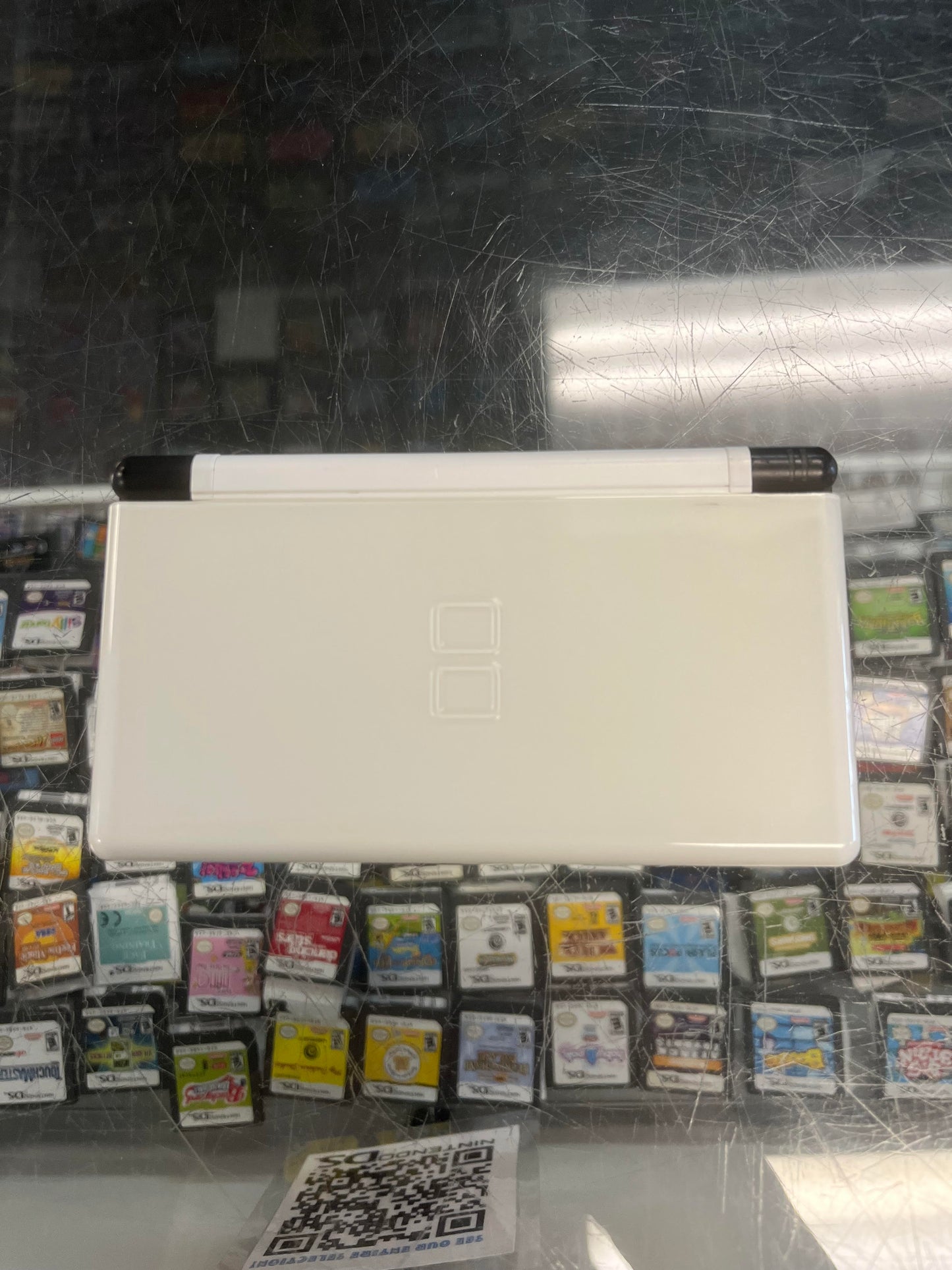 Reshelled Nintendo DS Lite With White & Black Shell (Nintendo DS)