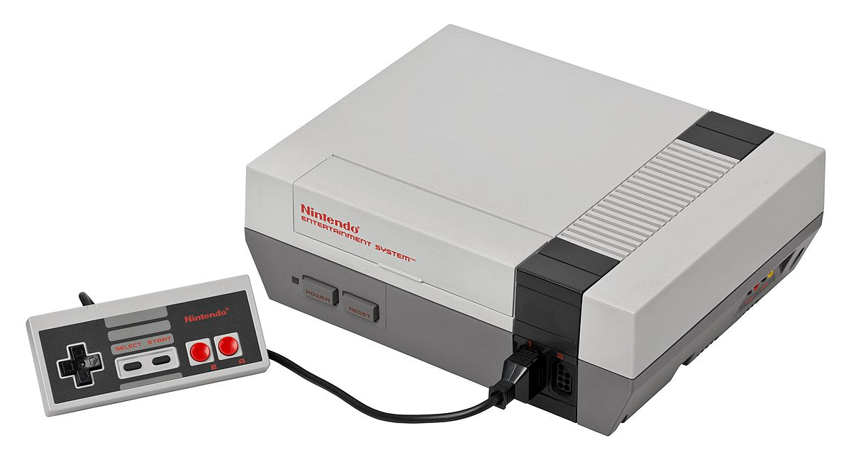 Consola Nintendo NES con paquete de juegos Super Mario Bros. 1, 2, 3 (Nintendo NES)