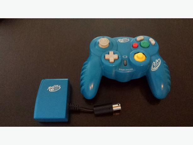 J2Games.com | Microcon Wireless 330 (Gamecube) (Brand New).